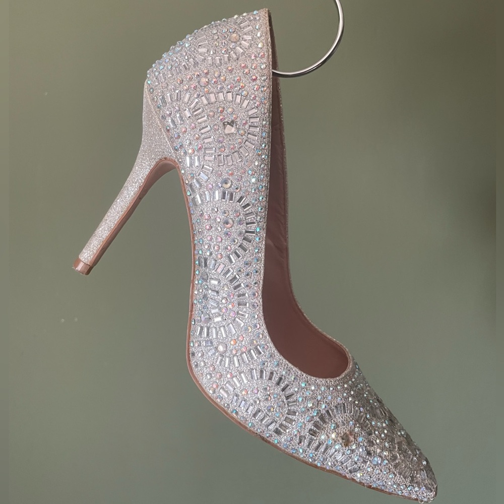 De Blossom Collection Rhinestone Silver Heels